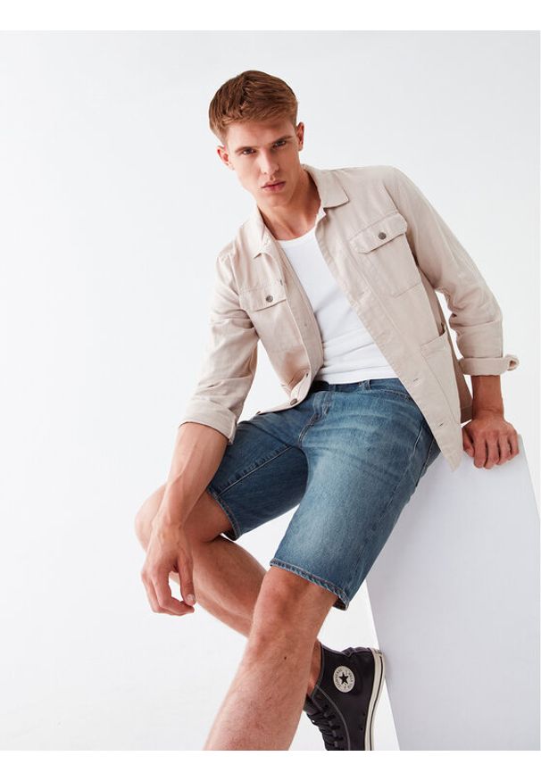 Levi's® Szorty jeansowe 405 Standard 398640101 Granatowy Straight Fit. Kolor: niebieski. Materiał: bawełna, jeans, syntetyk