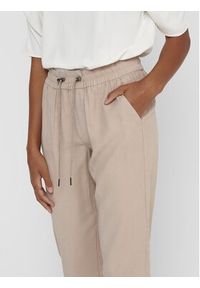 only - ONLY Spodnie dresowe 15203946 Beżowy Regular Fit. Kolor: beżowy. Materiał: wiskoza #5