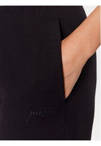 Guess Spodnie piżamowe O3YB00 KBS91 Czarny Regular Fit. Kolor: czarny. Materiał: bawełna