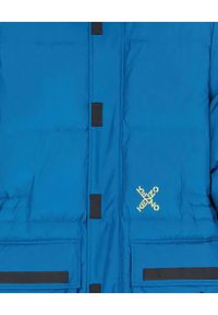 Kenzo - KENZO - Niebieska kurtka z kapturem Sport. Typ kołnierza: kaptur. Kolor: niebieski. Materiał: puch, syntetyk. Długość: długie. Wzór: aplikacja. Styl: sportowy