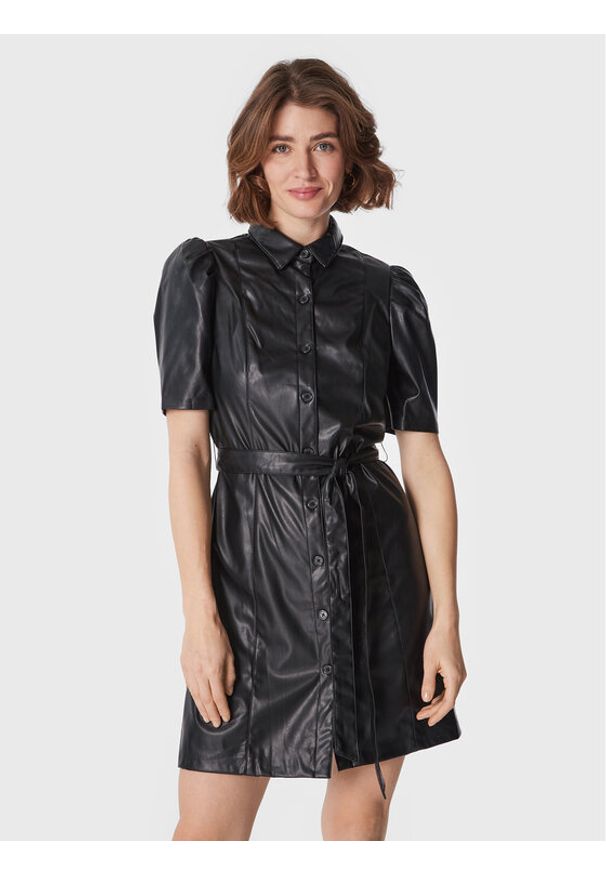 DKNY Sukienka z imitacji skóry DD1G4074 Czarny Regular Fit. Kolor: czarny. Materiał: skóra