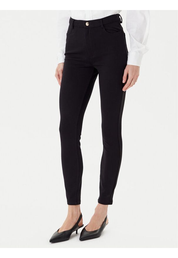 Liu Jo Sport Spodnie materiałowe TF5129 JS182 Czarny Regular Fit. Kolor: czarny. Materiał: wiskoza. Styl: sportowy