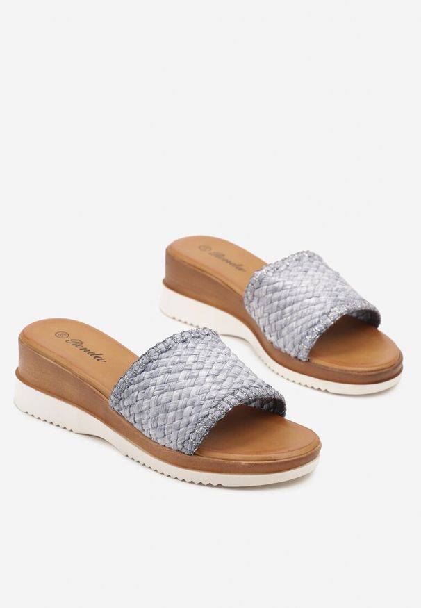 Born2be - Niebieskie Klapki na Koturnie z Plecioną Cholewką Nevorise. Okazja: na co dzień. Kolor: niebieski. Materiał: jeans. Obcas: na koturnie. Styl: casual