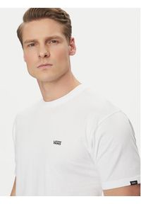 Vans T-Shirt Left Chest Logo VN0A3CZEY281 Biały Classic Fit. Kolor: biały. Materiał: bawełna #3
