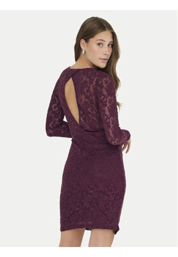 only - ONLY Sukienka koktajlowa Blaise 15356156 Fioletowy Slim Fit. Kolor: fioletowy. Materiał: syntetyk. Styl: wizytowy