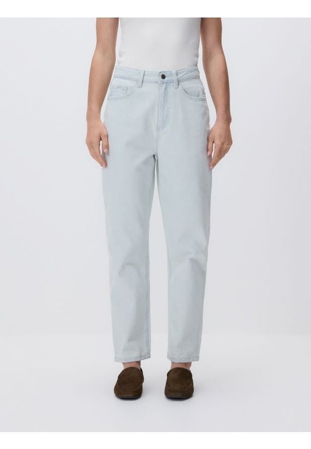 Reserved - Jeansy mom fit - niebieski. Kolor: niebieski