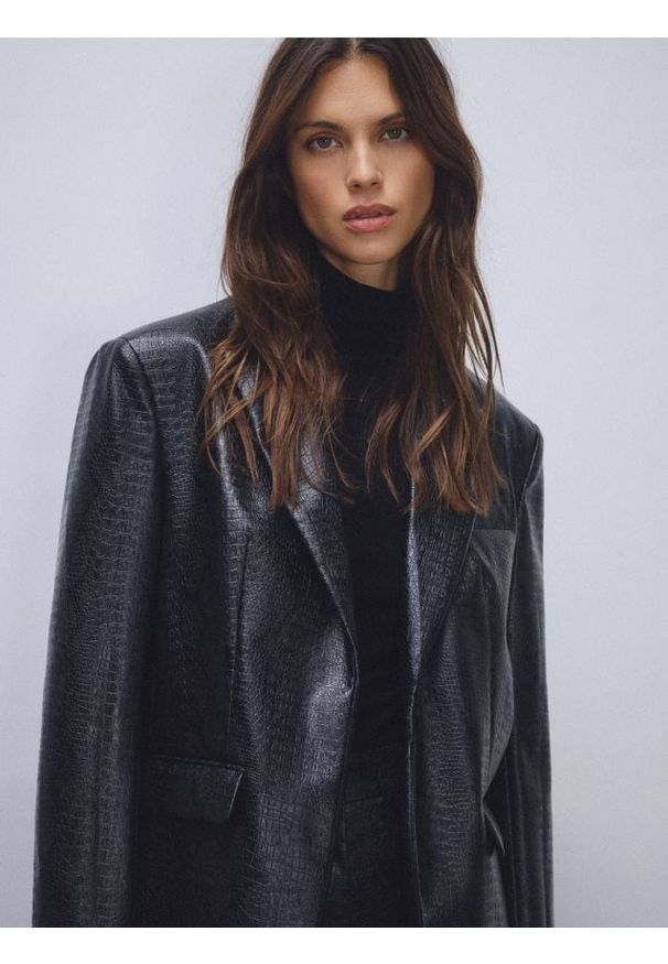 Reserved - Marynarka z imitacji skóry - czarny. Kolor: czarny. Materiał: skóra