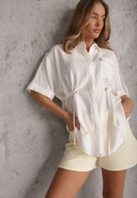 Renee - Biała Koszula z Bawełną o Nietoperzowym Kroju z Wiązaniem w Stylu Utility Kelathe. Kolor: biały. Materiał: bawełna #1