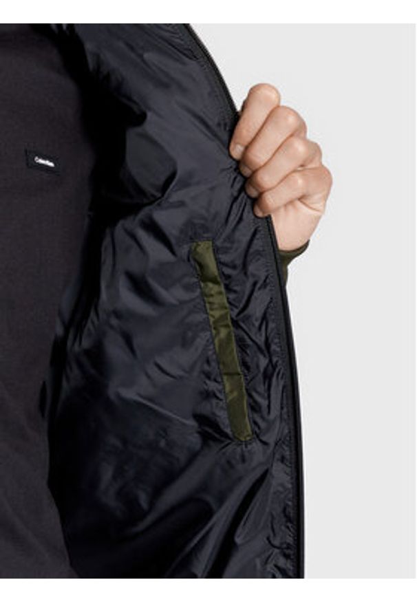 Calvin Klein Kurtka zimowa Mix Media Quilt K10K110331 Zielony Regular Fit. Kolor: zielony. Materiał: syntetyk. Sezon: zima