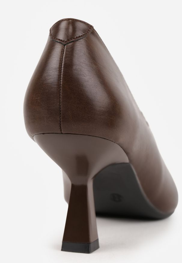 Renee - Brązowe Czółenka Vices na Kaczuszce z Wkładką ze Skóry Naturalnej Zaisse. Okazja: do pracy, na spotkanie biznesowe. Kolor: brązowy. Materiał: skóra. Obcas: na szpilce. Styl: klasyczny, biznesowy