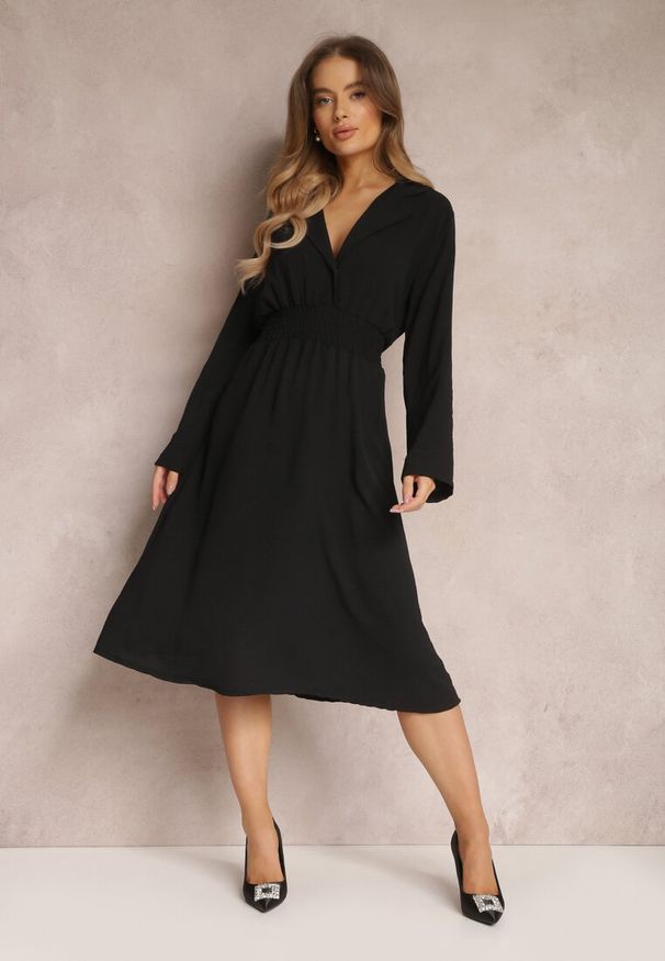 Renee - Czarna Koszulowa Sukienka Midi z Gumką w Pasie Natelin. Kolor: czarny. Typ sukienki: koszulowe. Styl: elegancki. Długość: midi