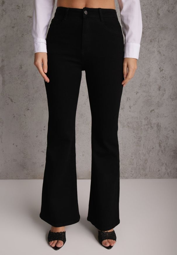 Renee - Czarne Jeansy Dzwony z Bawełną w Stylu Retro Peisimia. Kolekcja: plus size. Kolor: czarny. Długość: krótkie. Styl: retro