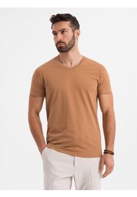 Ombre Clothing - Męska klasyczna bawełniana koszulka z dekoltem w serek BASIC – brązowa V9 - Rozmiar: XXL. Typ kołnierza: dekolt w serek. Kolor: brązowy. Materiał: bawełna. Styl: klasyczny #7