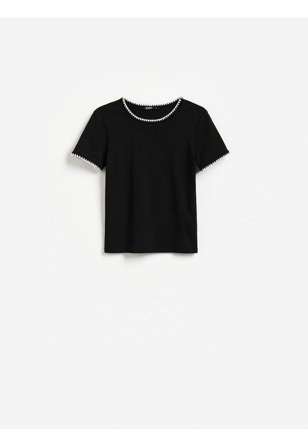 Reserved - T-shirt z dodatkiem modalu - czarny. Kolor: czarny. Materiał: bawełna, dzianina