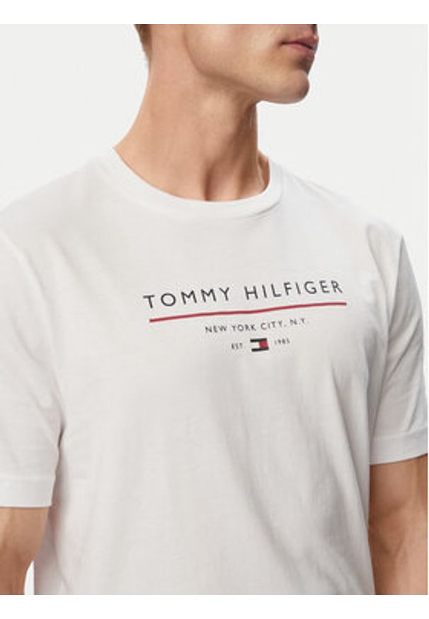 TOMMY HILFIGER - Tommy Hilfiger T-Shirt Brand Love MW0MW44359 Biały Regular Fit. Kolor: biały. Materiał: bawełna