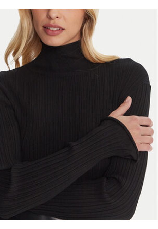 Marella Golf Iato 2523366092 Czarny Slim Fit. Typ kołnierza: golf. Kolor: czarny. Materiał: wiskoza