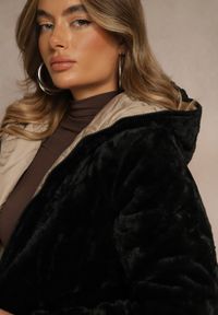 Renee - Beżowa Dwustronna Kurtka z Pikowanymi Przeszyciami i Kapturem Tianessa. Kolor: beżowy. Materiał: dzianina, poliester. Styl: sportowy, elegancki #3