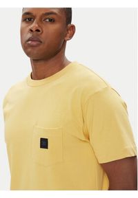 DC T-Shirt ADYKT03246 Żółty Regular Fit. Kolor: żółty. Materiał: bawełna #3