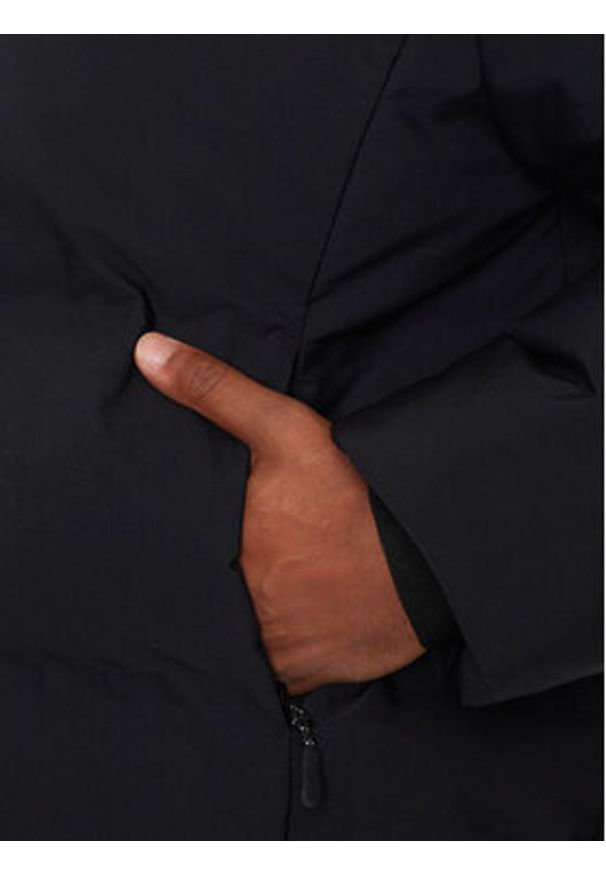 Lindbergh Kurtka zimowa 30-301121 Czarny Regular Fit. Kolor: czarny. Materiał: syntetyk. Sezon: zima