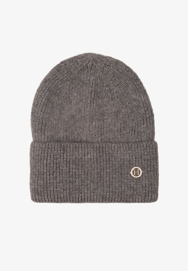 Renee - Szara Czapka Beanie z Dodatkiem Angory i Metaliczną Aplikacją Delathor. Kolor: szary. Materiał: materiał. Wzór: aplikacja. Styl: casual