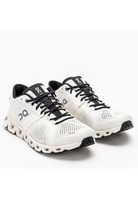 Buty treningowe męskie On Running Cloud X (40.99707). Kolor: biały. Materiał: guma. Szerokość cholewki: normalna. Sport: bieganie