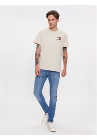 Tommy Jeans T-Shirt Essential Flag DM0DM18263 Beżowy Slim Fit. Kolor: beżowy. Materiał: bawełna