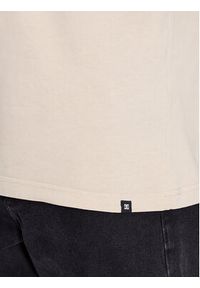 DC T-Shirt Defiant Tees ADYZT05309 Beżowy Regular Fit. Kolor: beżowy. Materiał: bawełna #5