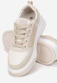 Renee - Beżowe Sneakersy Zdobione Wstawką Lerijane. Kolor: beżowy. Materiał: koronka. Wzór: aplikacja #5