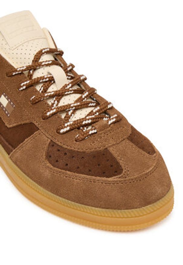 Tommy Jeans Sneakersy Mu The Greenwich Edge Suede EN0EN03050 Brązowy. Kolor: brązowy. Materiał: zamsz, skóra