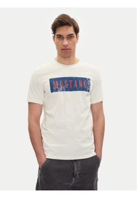 Mustang T-Shirt Austin 1016274 Biały Regular Fit. Kolor: biały. Materiał: bawełna