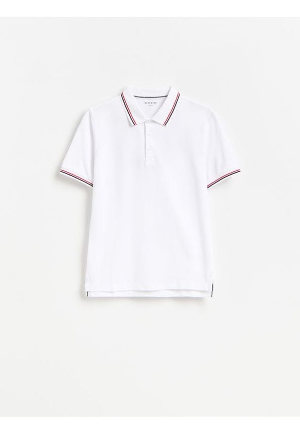 Reserved - T-shirt polo - biały. Typ kołnierza: polo. Kolor: biały. Materiał: bawełna, dzianina