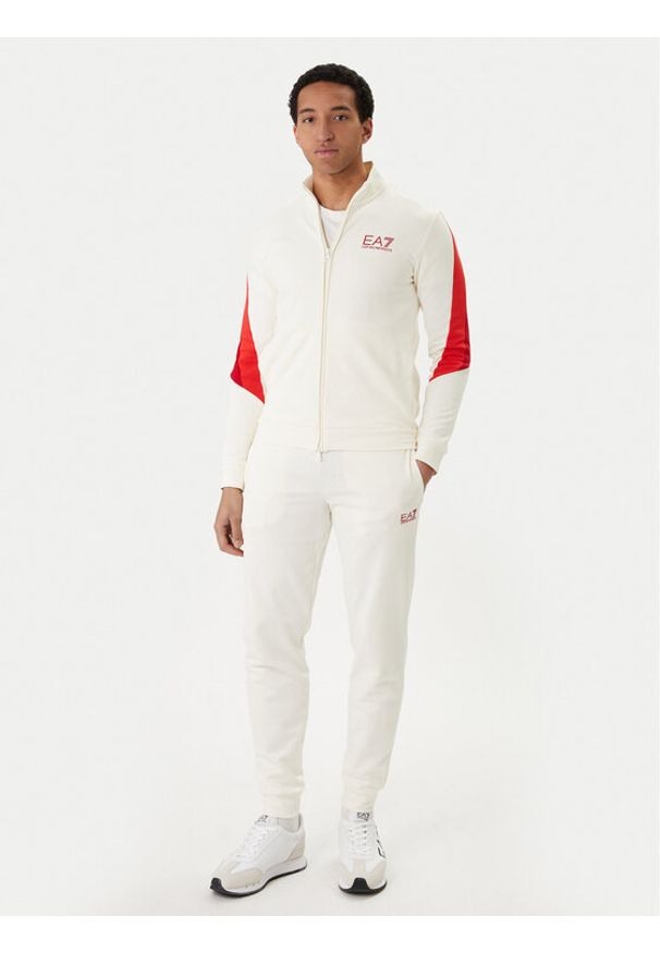 EA7 Emporio Armani Dres 7M001610 AF12451 U0004 Beżowy Regular Fit. Kolor: beżowy. Materiał: bawełna