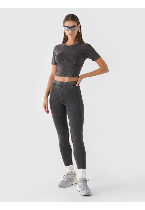 4f - 4F Crop top slim gładki damski - czarny XS. Okazja: na co dzień. Kolor: czarny. Materiał: jersey, elastan, dzianina, bawełna, materiał. Wzór: gładki. Styl: sportowy, casual