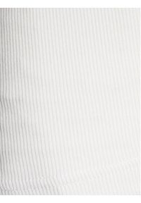 Gina Tricot Top Basic 13894 Biały Regular Fit. Kolor: biały. Materiał: bawełna