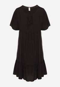 Born2be - Czarna Sukienka z Bawełny o Rozkloszowanym Kroju z Wiązaniem przy Dekolcie Mepilea. Okazja: na co dzień. Kolor: czarny. Materiał: bawełna. Długość rękawa: krótki rękaw. Sezon: wiosna, lato. Typ sukienki: rozkloszowane. Styl: elegancki, casual, klasyczny #2