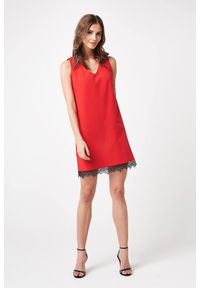 e-margeritka - Sukienka wizytowa trapezowa czerwona - xl. Kolor: czerwony. Materiał: poliester, elastan, wiskoza, koronka, materiał. Typ sukienki: trapezowe. Styl: wizytowy