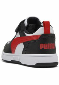 Buty do chodzenia dla dzieci Puma 04 Rebound V6 Low. Kolor: biały, czarny, czerwony, wielokolorowy. Materiał: syntetyk, materiał. Szerokość cholewki: normalna. Sport: turystyka piesza