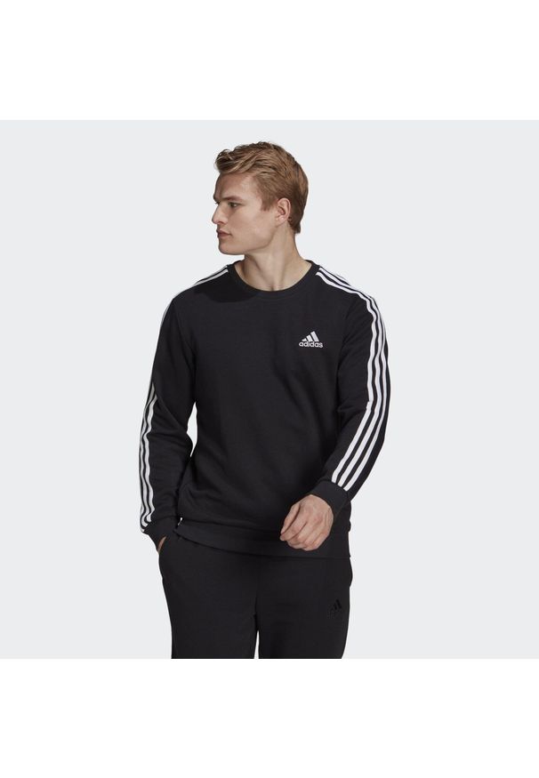 Adidas - Bluza adidas Essentials French Terry 3-Bandes. Kolor: wielokolorowy, biały, czarny. Materiał: dresówka. Sport: fitness