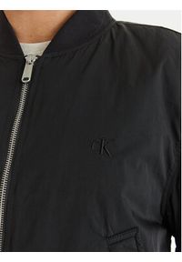 Calvin Klein Jeans Kurtka bomber Essential LV047F505G Czarny Regular Fit. Kolor: czarny. Materiał: syntetyk #5