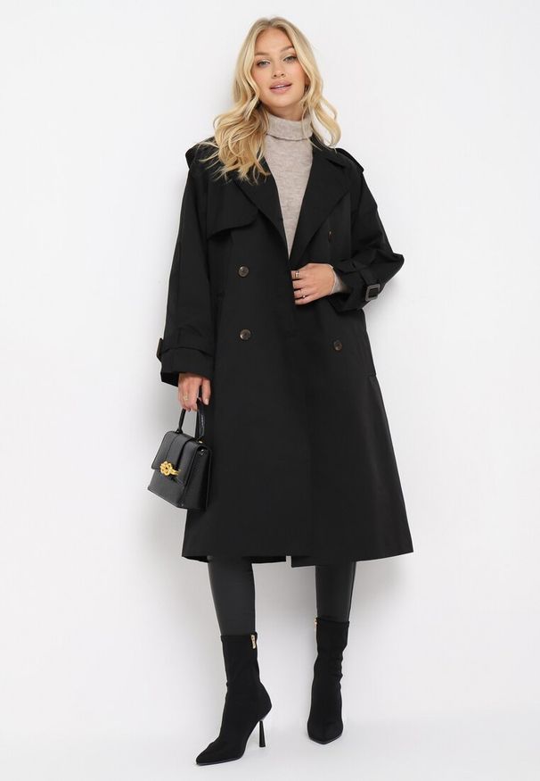 Born2be - Czarny Płaszcz Trencz Dwurzędowy z Paskiem Cloimia. Okazja: na co dzień. Kolor: czarny. Materiał: dzianina. Długość rękawa: długi rękaw. Długość: do kolan. Styl: casual, klasyczny, elegancki, wizytowy