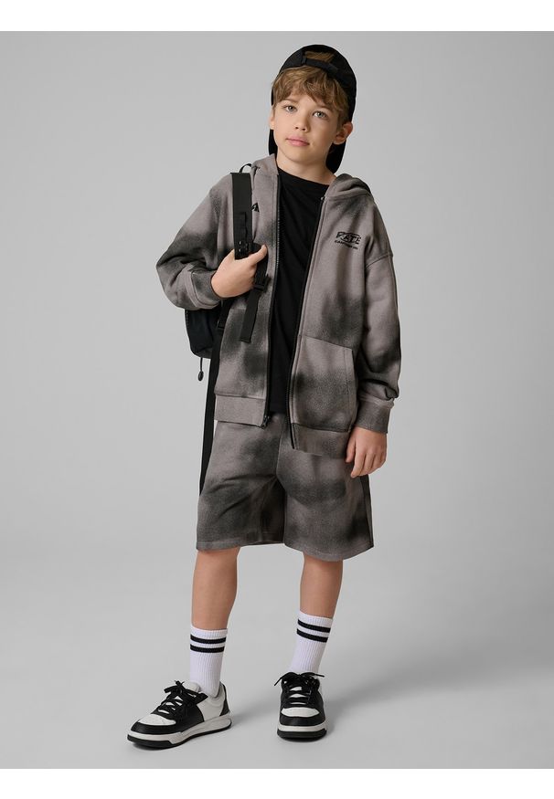 4f - 4F Spodenki dresowe chłopięce - czarne 122/128 (6-8 lat). Okazja: na co dzień, na uczelnię. Kolor: czarny. Materiał: dresówka. Sezon: lato. Styl: casual