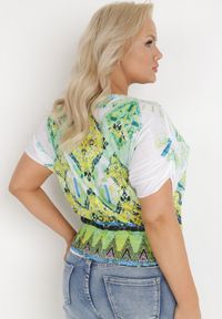 Born2be - Zielona Bluzka Ianoreia. Kolor: zielony. Materiał: jeans. Długość rękawa: krótki rękaw. Długość: krótkie. Wzór: aplikacja, kolorowy. Sezon: lato #2