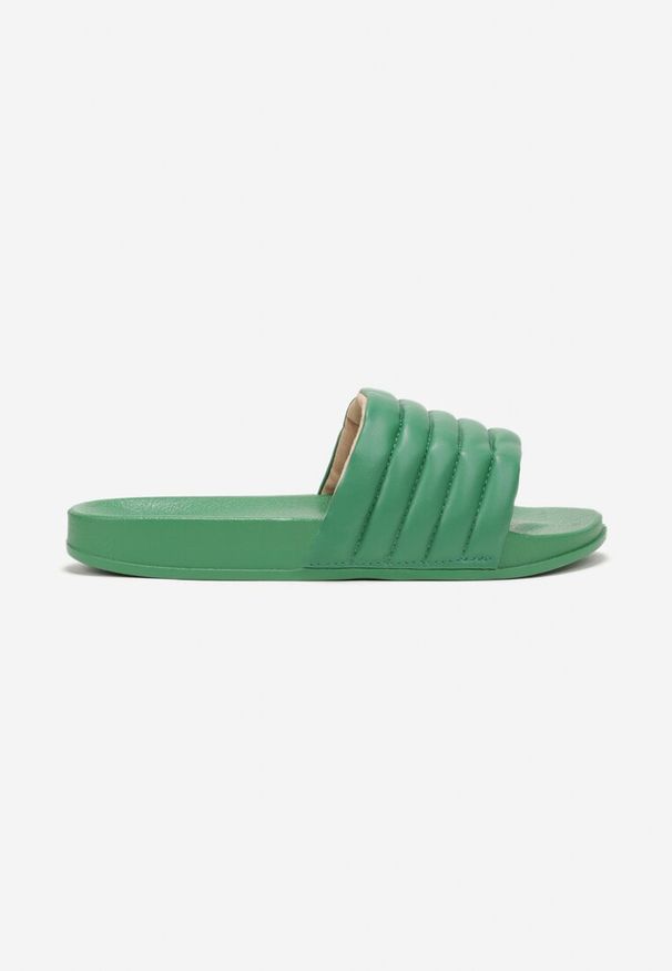 Born2be - Zielone Basenowe Klapki z Pikowanym Paskiem Mezia. Okazja: na co dzień. Kolor: zielony. Styl: casual
