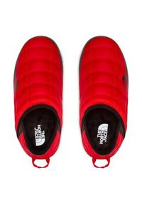 The North Face Kapcie Thermoball Traction Mule V NF0A3UZNKZ31-070 Czerwony. Kolor: czerwony. Materiał: materiał #6