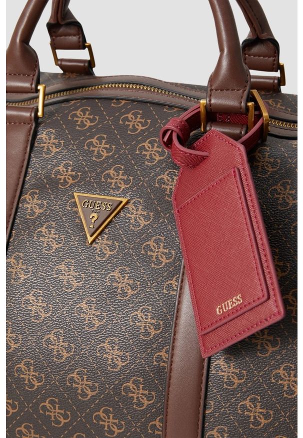 Guess - GUESS Brązowa torba podróżna Milano. Kolor: brązowy. Materiał: materiał