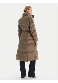 Guess Płaszcz zimowy W5BL29 W2802 Brązowy Regular Fit. Kolor: brązowy. Materiał: syntetyk. Sezon: zima #4