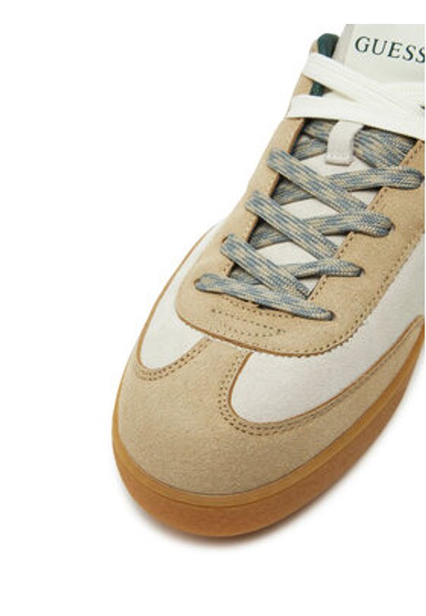 Guess Sneakersy FMPNII SUE12 Biały. Kolor: biały, beżowy. Materiał: skóra