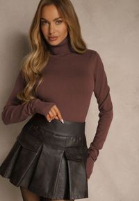Renee - Brązowy Golf Sweterkowy z Domieszką Kaszmiru Zaivanna. Okazja: do pracy, na spacer, na co dzień, na spotkanie biznesowe. Typ kołnierza: golf. Kolor: brązowy. Materiał: kaszmir. Sezon: jesień. Styl: klasyczny, casual, elegancki, biznesowy #1