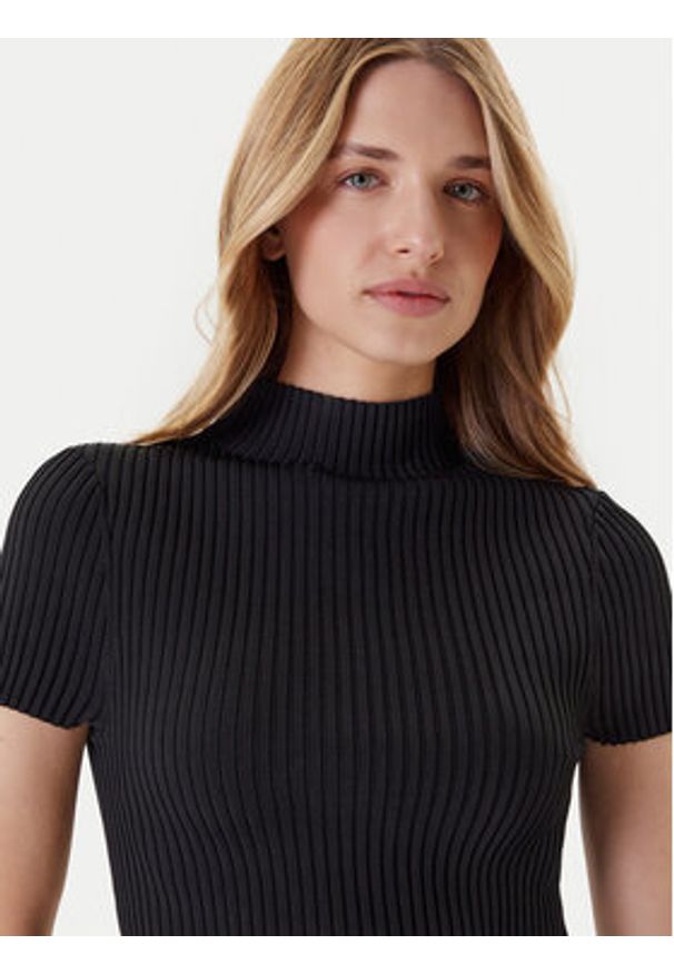 Guess Sweter W5YR04 Z0040 Czarny Regular Fit. Kolor: czarny. Materiał: wiskoza