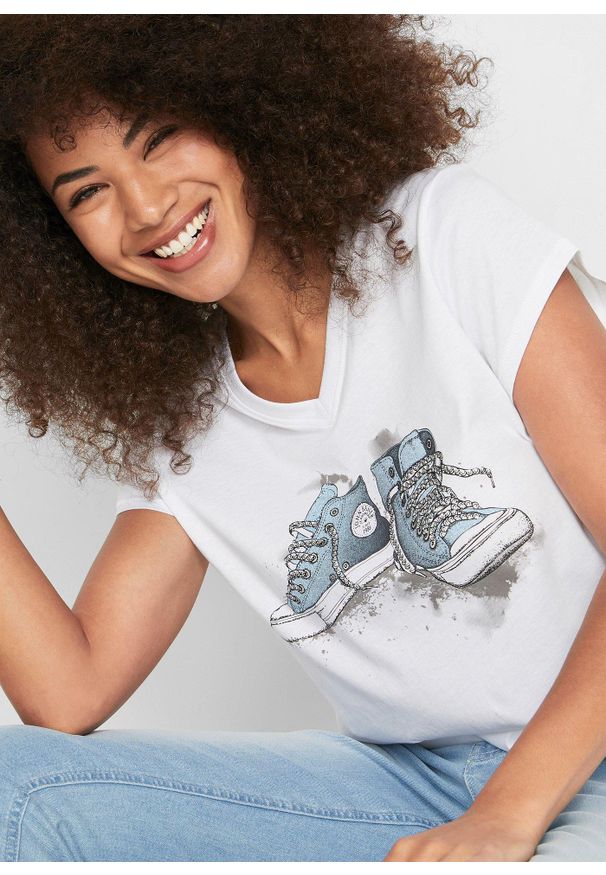 bonprix - Długi shirt z nadrukiem. Kolor: biały. Długość: długie. Wzór: nadruk
